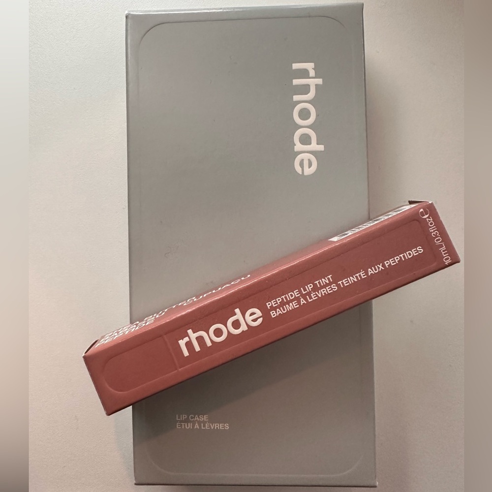 Rhode Lip Case iPhone 15 pro max with Lip tint